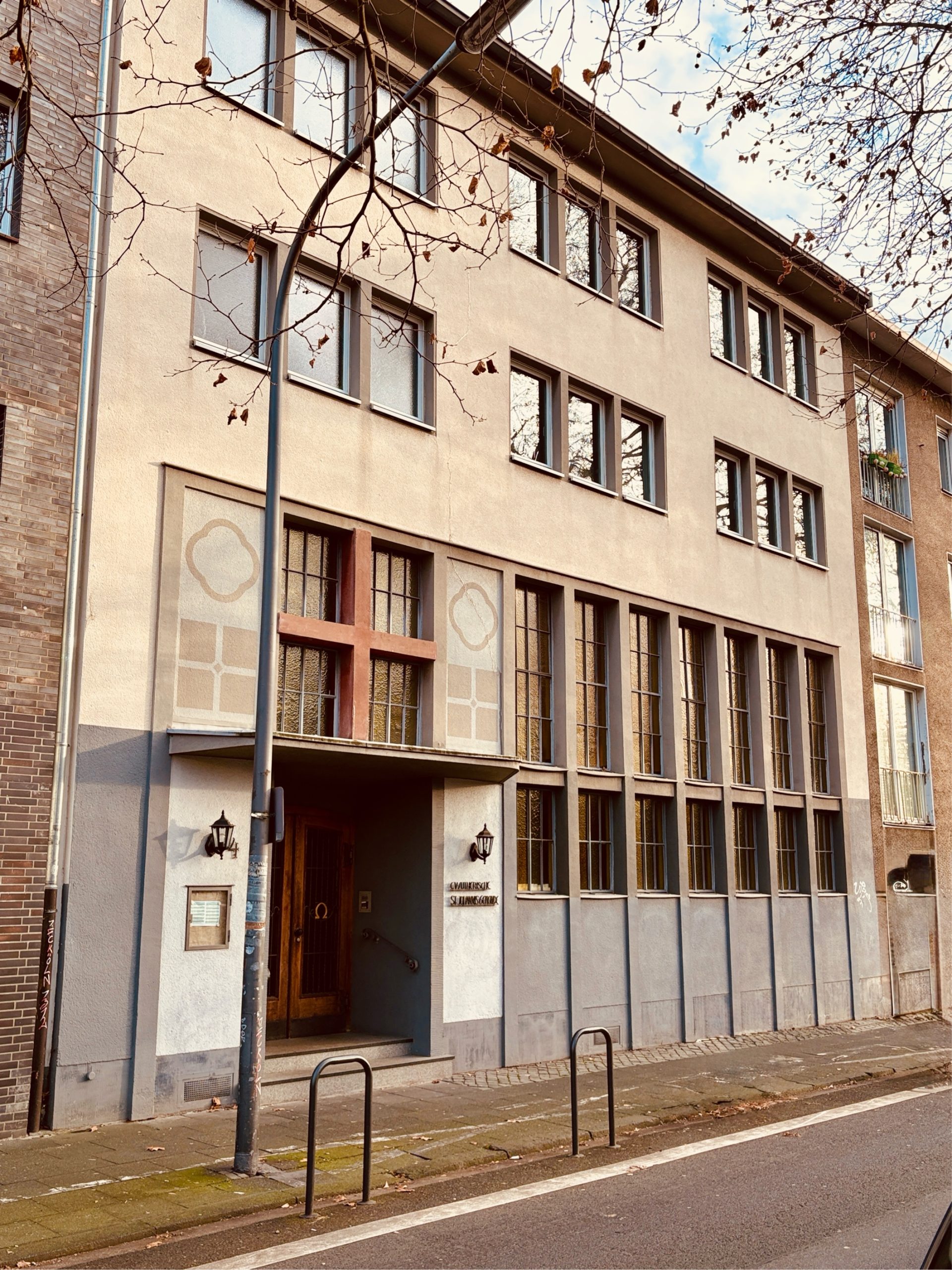 Außenansicht der St. Johannis-Kirche in Köln